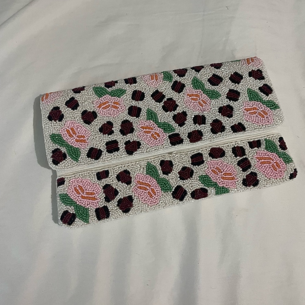 Cute rose crossbody bag !